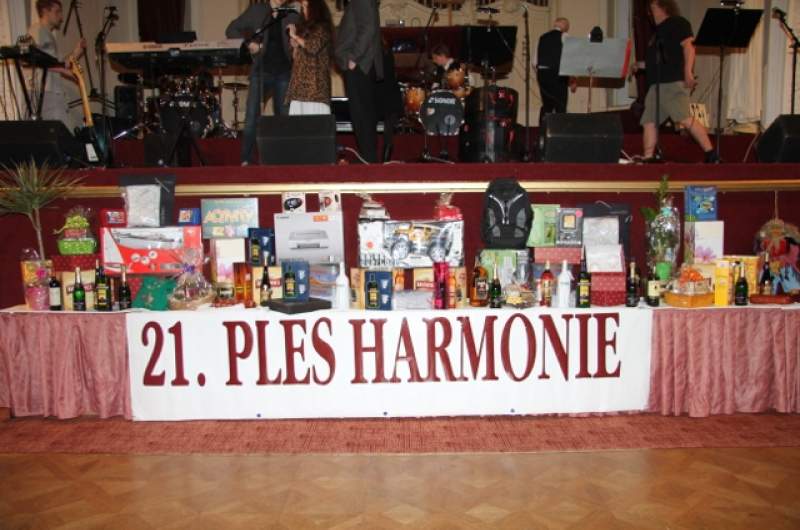 21. ples Harmonie